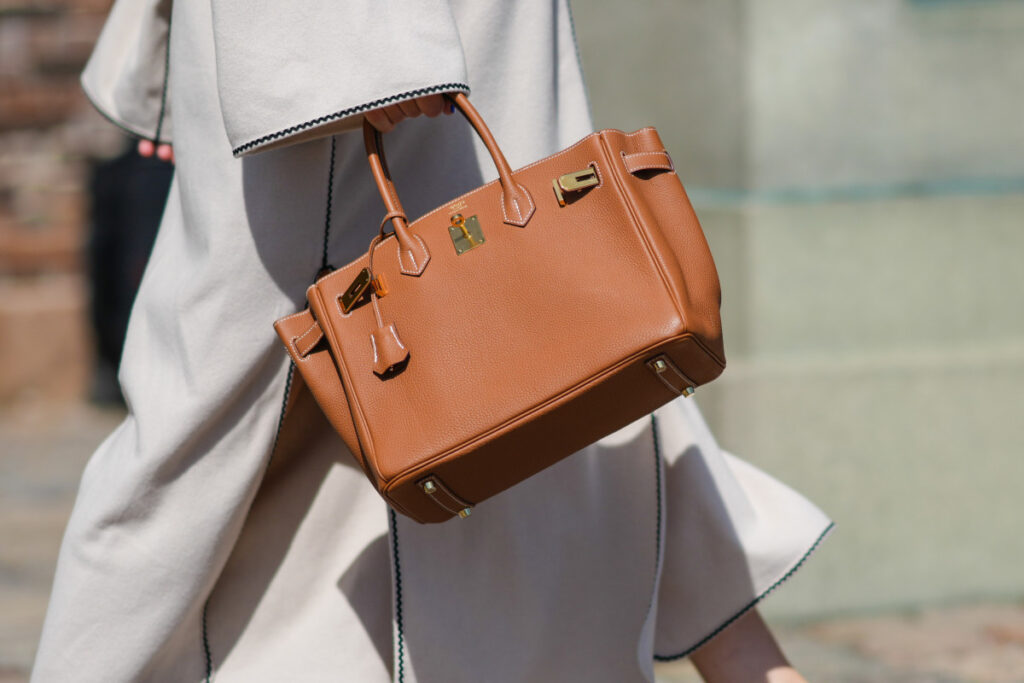 Bolsas Femininas, onde comprar, como protegere do sol e mais
