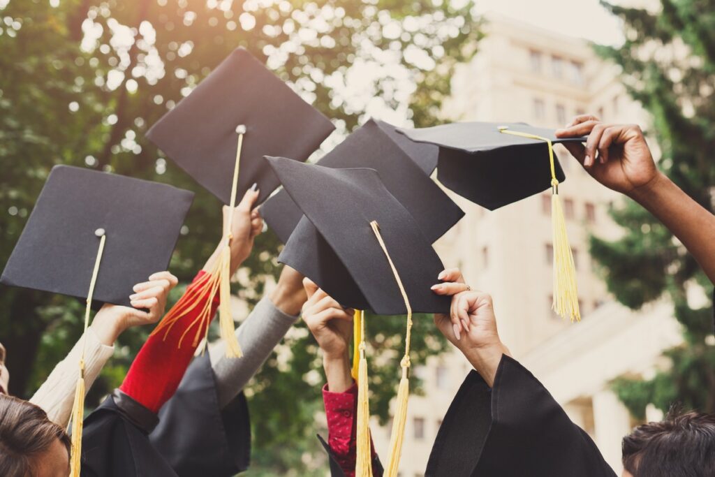 Qual é a Faculdade mais Curta e a mais fácil?