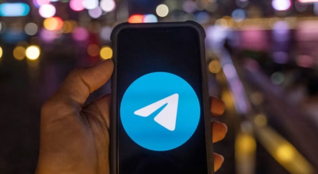 Como usar o Telegram por texto, enviar aúdios e emojis?