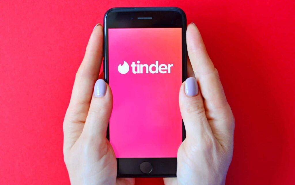 Como saber se um match está online no Tinder?