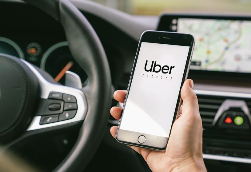 Como funciona o Uber para pedir um carro?